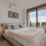 Bhf Residences Luxe Sunset *