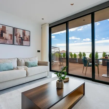 Bhf Residences Luxe Sunset *