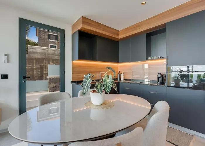 Bhf Residences Luxe Sunset Villa